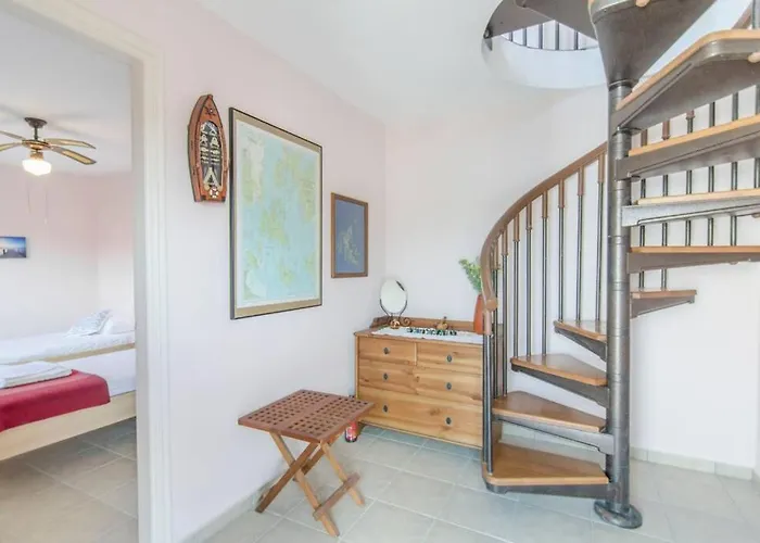 Amalia Sea View House * 바티