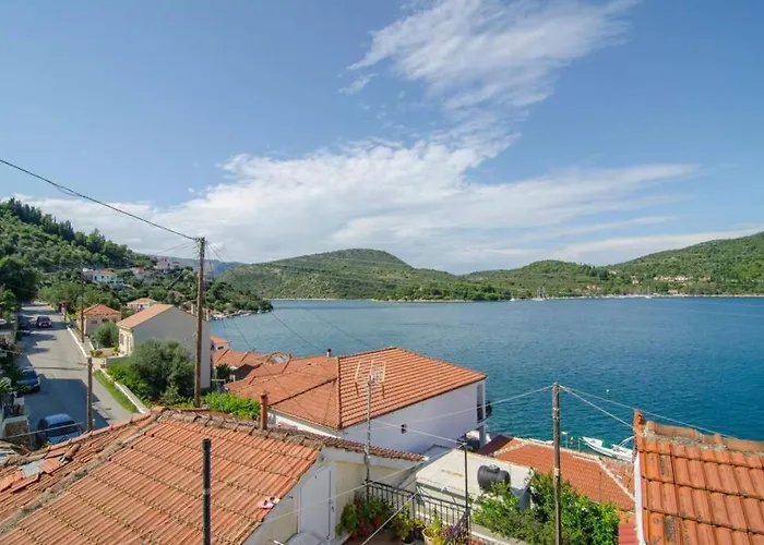Апартаменты Amalia Sea View House
